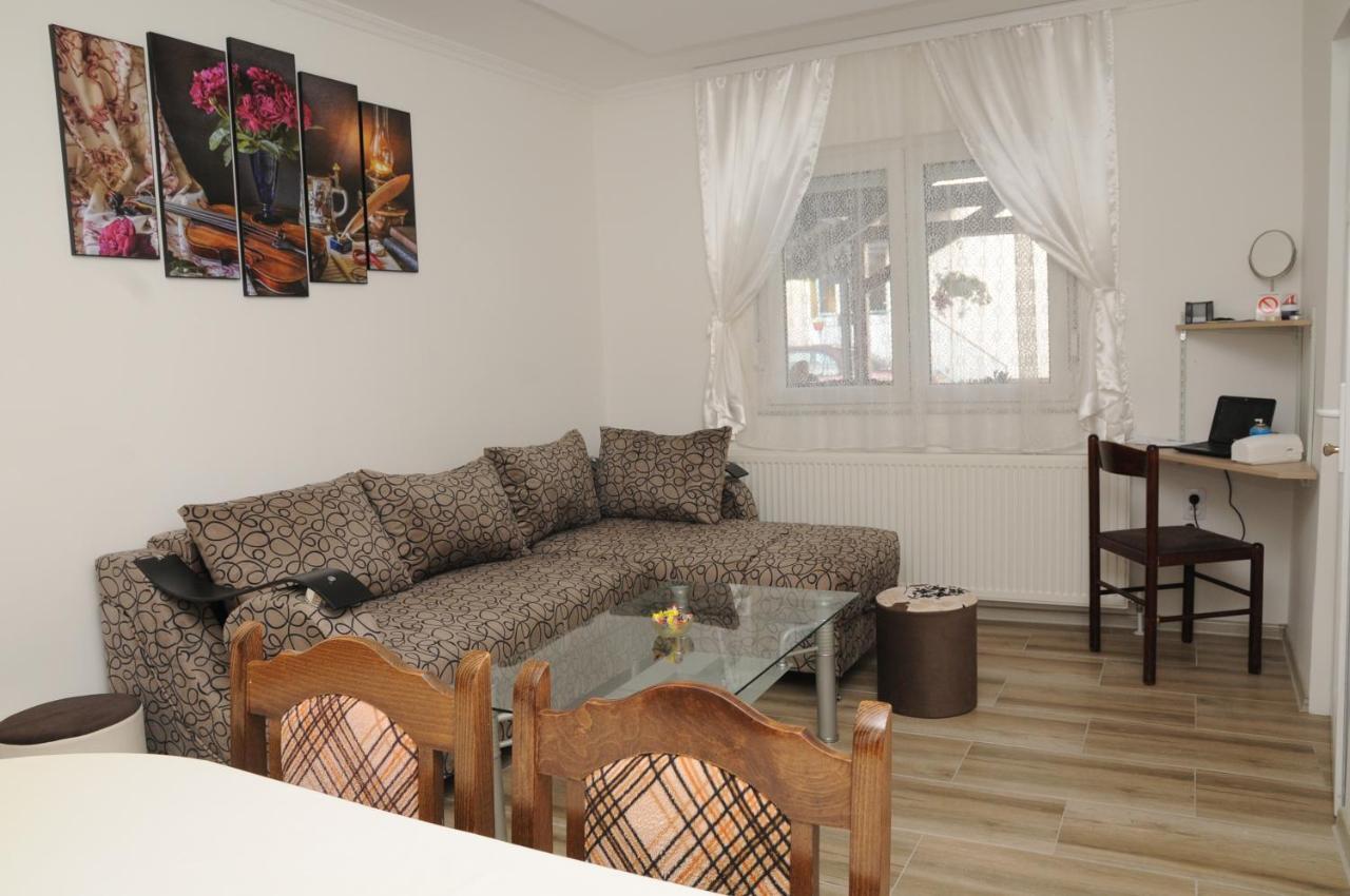 Favorit Apartments Τσάτσακ Εξωτερικό φωτογραφία