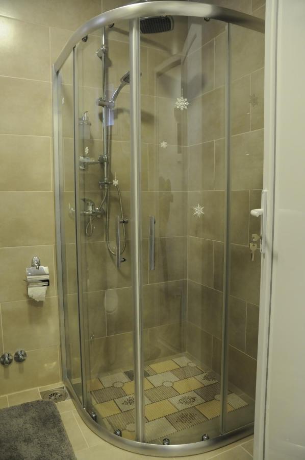 Favorit Apartments Τσάτσακ Εξωτερικό φωτογραφία
