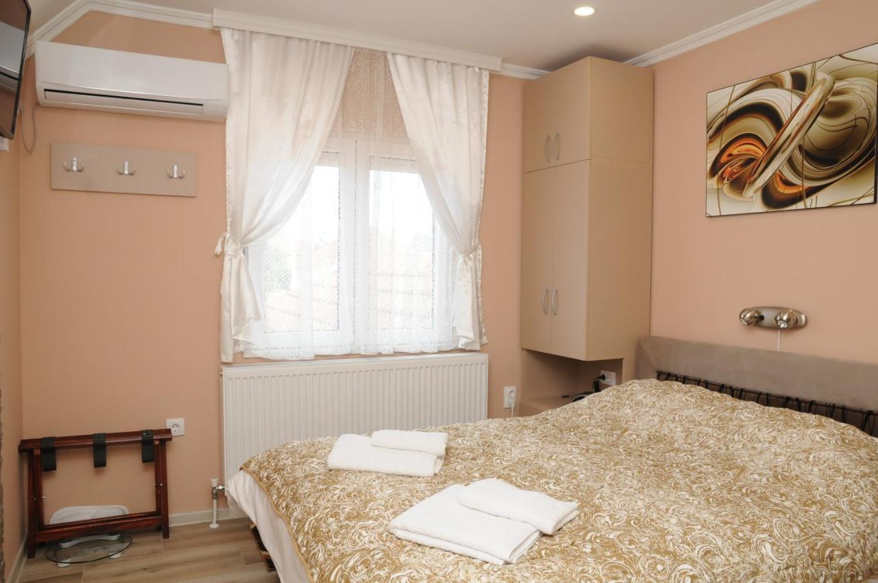 Favorit Apartments Τσάτσακ Εξωτερικό φωτογραφία