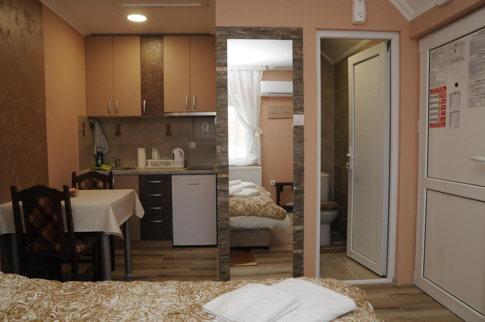 Favorit Apartments Τσάτσακ Δωμάτιο φωτογραφία